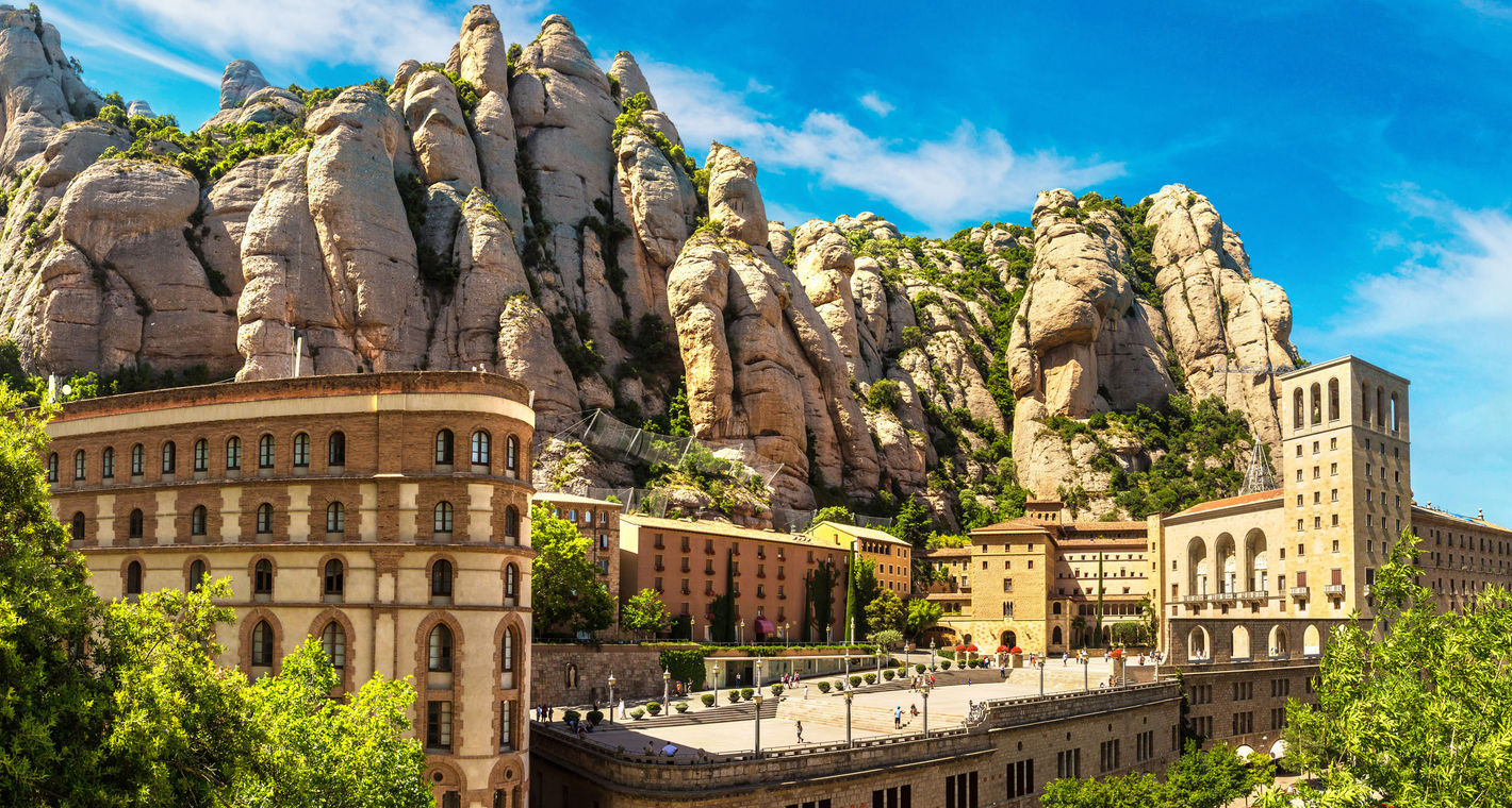 ESCOLANIA DE MONTSERRAT – 世界上最好的合唱团之一 ESCOLANIA DE MONTSERRAT – 世界上最好的合唱团之一